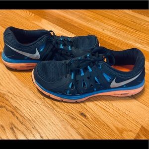 Nike men’s sneakers